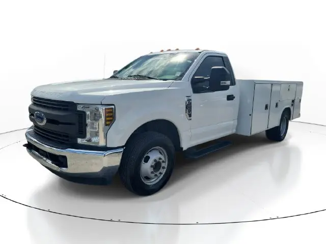 2019 Ford F-350 - $23,991