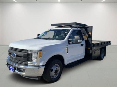 2017 Ford F-350 Super Duty 4X2 XL 2DR Regular Cab 145 In. WB DRW Chassis