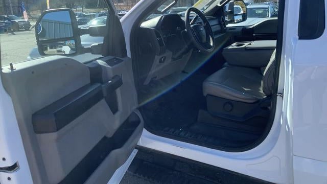 2017 Ford F-350 Super Duty XL