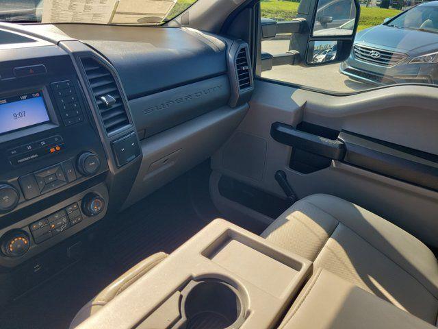 2020 Ford F-350 - $31,789