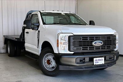 2025 Ford F-350 Super Duty 4X2 XL 2DR Regular Cab 145 In. WB DRW Chassis