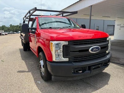 2017 Ford F-350 Super Duty 4X2 XL 2DR Regular Cab 145 In. WB DRW Chassis