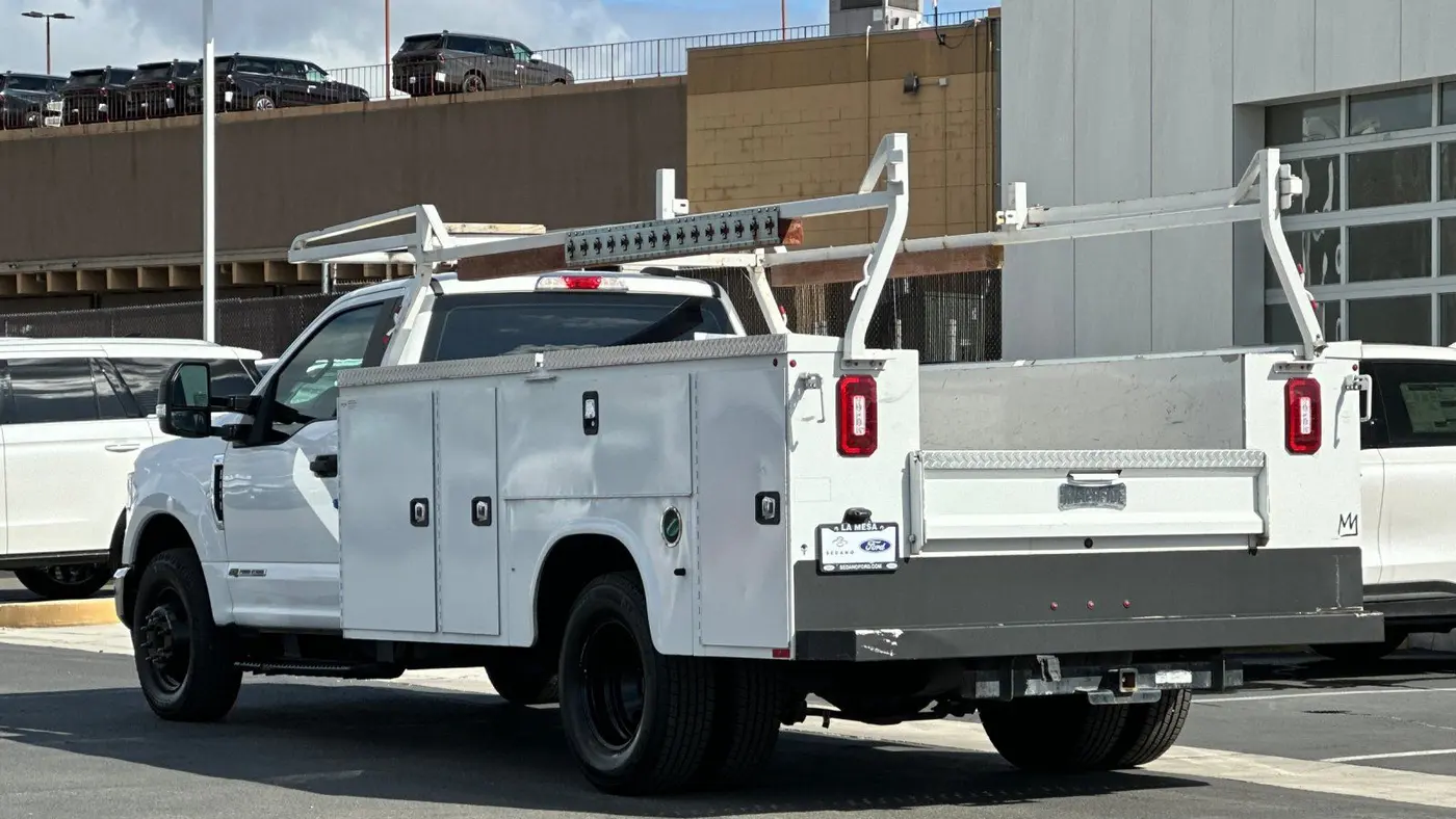 2022 Ford F-350 Super Duty XL