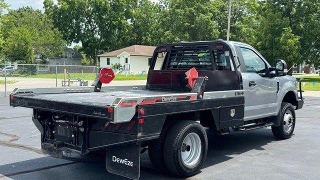 2022 Ford F-350 Super Duty XL