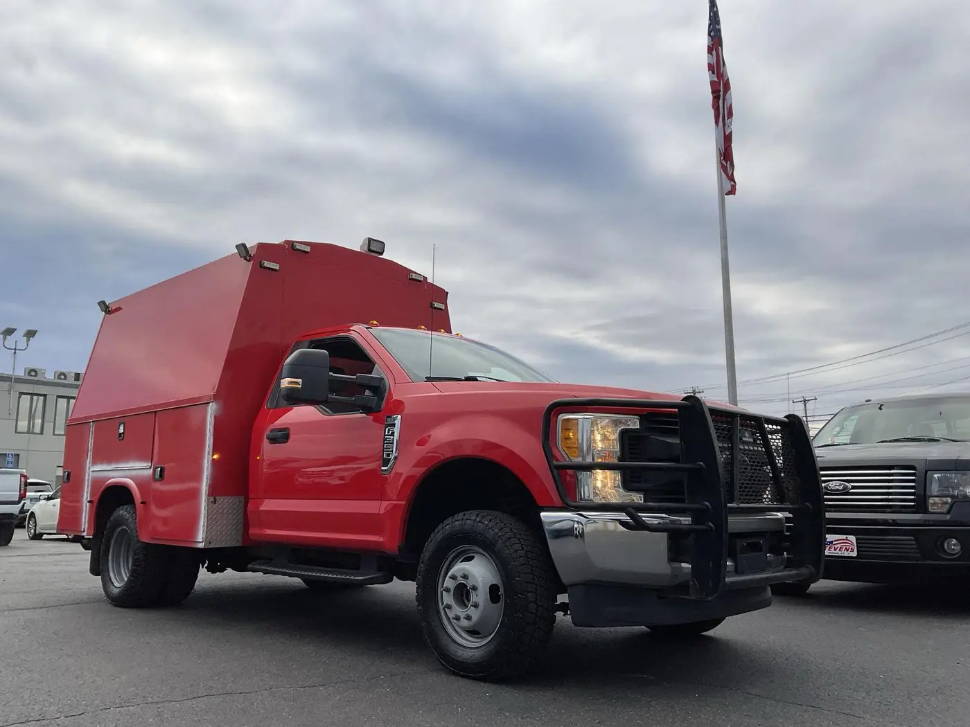 2017 Ford F-350 - $16,995