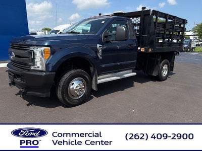 2017 Ford F-350 Super Duty 4X4 XL 2DR Regular Cab 145 In. WB DRW Chassis