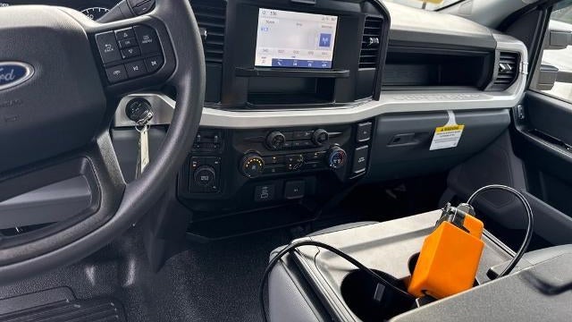 2025 Ford F-350 Super Duty XL