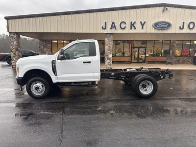 2023 Ford F-350 Super Duty 4X4 XL 2DR Regular Cab 145 In. WB DRW Chassis