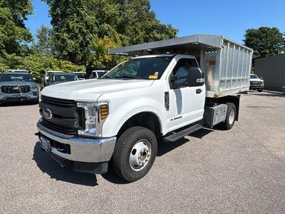 2019 Ford F-350 Super Duty 4X4 XLT 2DR Regular Cab 145 In. WB DRW Chassis
