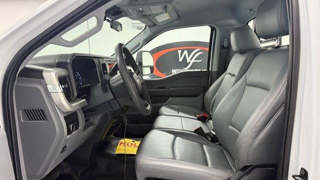 2025 Ford F-350 Super Duty XL