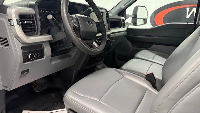 2025 Ford F-350 Super Duty XL