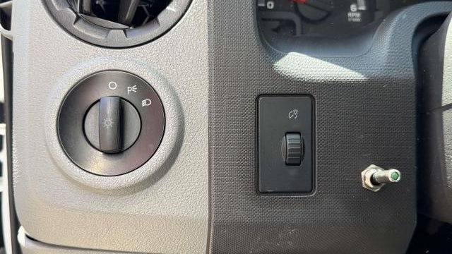 2017 Ford E-Series E-350 SD