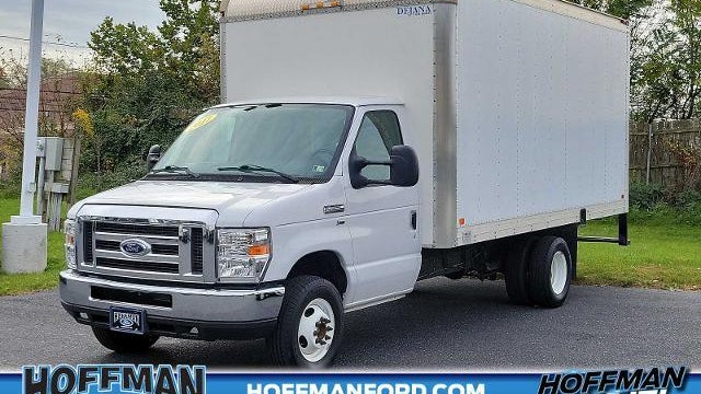 2017 Ford E-Series E-350 SD