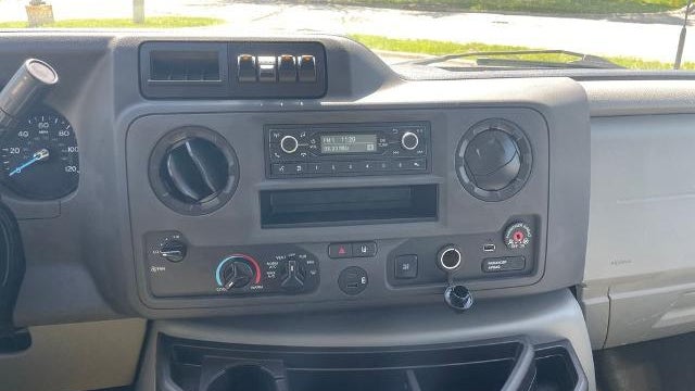 2023 Ford E-Series E-350 SD