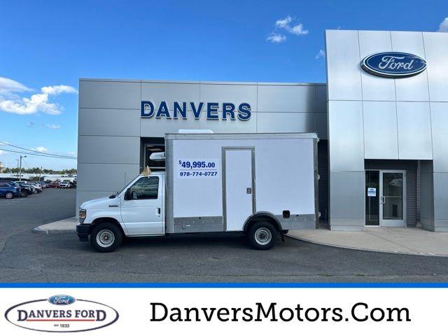 2023 Ford E-350