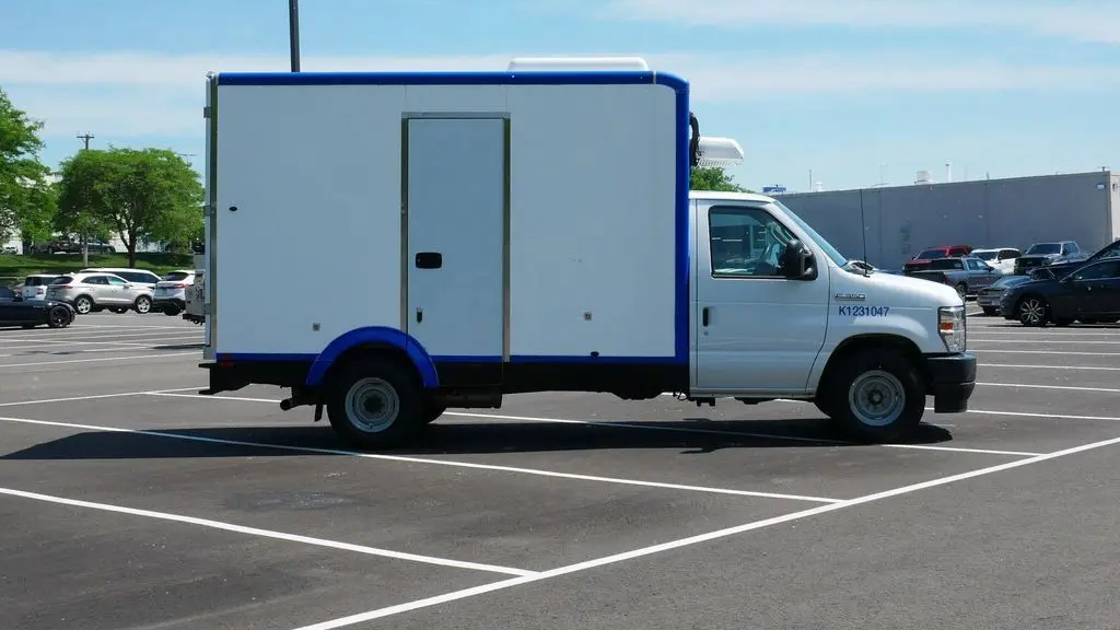 2023 Ford E-Series E-350 SD