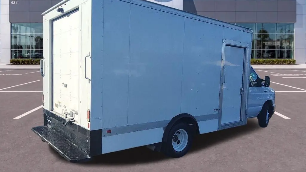 2022 Ford E-Series E-350 SD