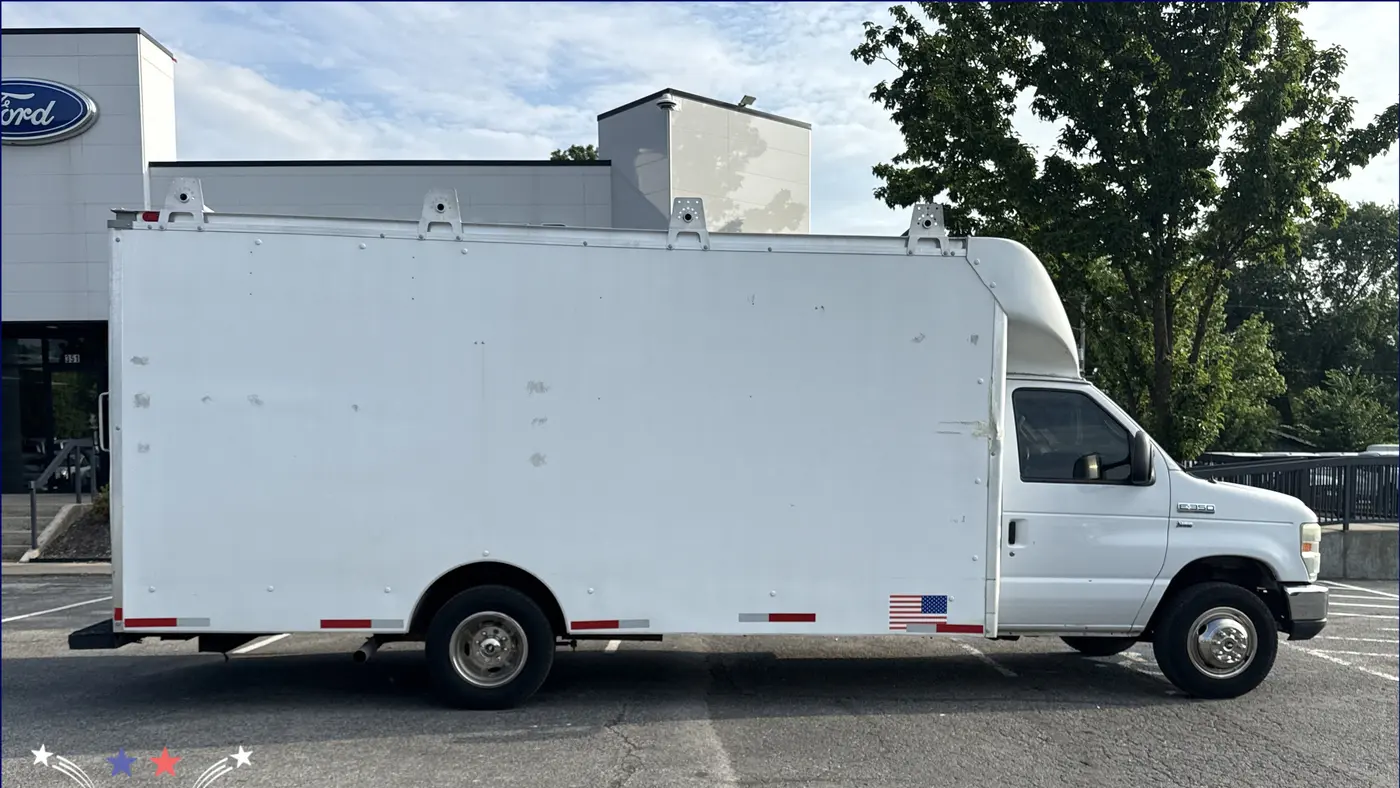 2013 Ford E-Series E-350 SD