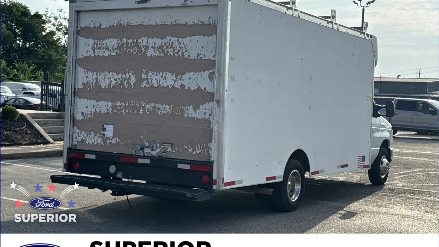 2013 Ford E-Series E-350 SD