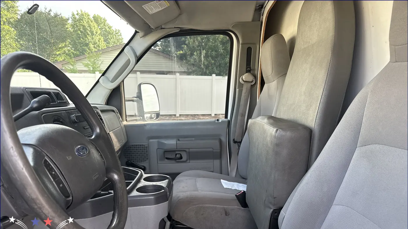 2013 Ford E-Series E-350 SD