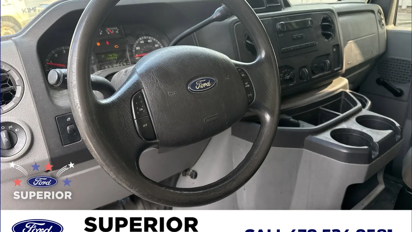 2013 Ford E-Series E-350 SD