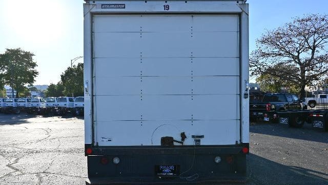 2016 Ford E-Series E-350 SD