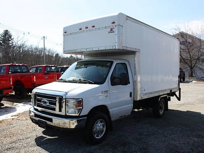 2013 Ford E-Series E-350 SD 2DR 138 In. WB DRW Cutaway Chassis