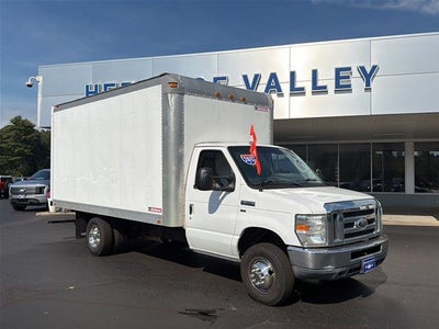 2015 Ford E-Series E-350 SD 2DR 138 In. WB SRW Cutaway Chassis