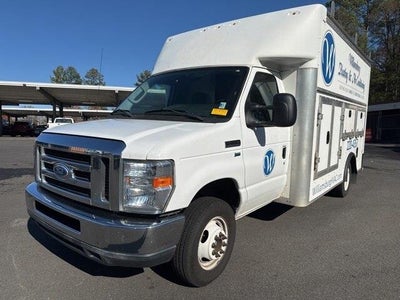 2015 Ford E-Series E-350 SD 2DR 138 In. WB SRW Cutaway Chassis