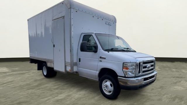 2015 Ford E-Series E-350 SD
