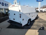 2016 E-Series Thumbnail 7