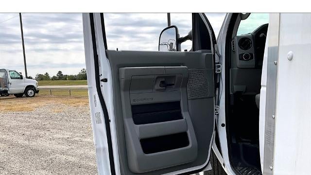 2025 Ford E-Series E-350 SD