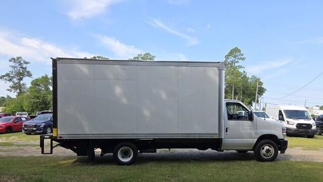 2024 Ford E-Series E-350 SD