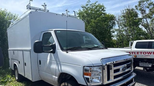 2024 Ford E-Series E-350 SD