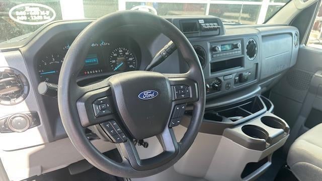 2025 Ford E-Series E-350 SD