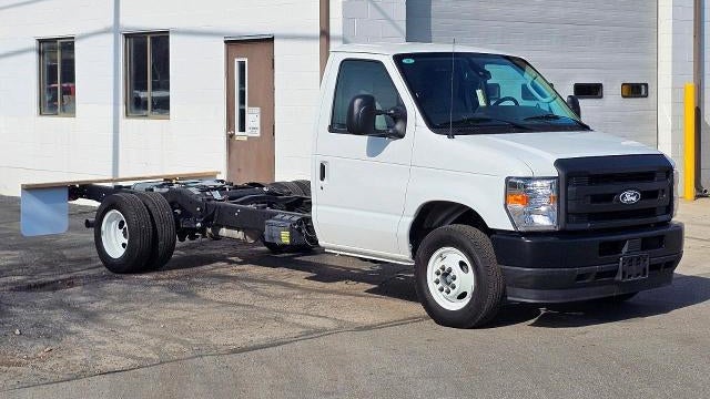 2027 Ford E-Series E-350 SD