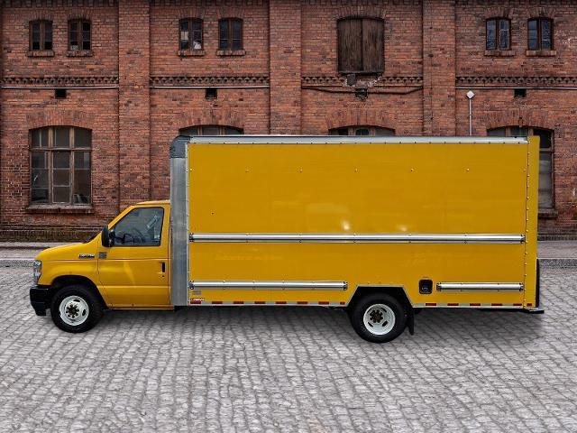 2021 Ford E-350 - $22,995