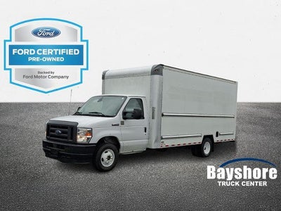2022 Ford E-Series E-350 SD 2DR 176 In. WB DRW Cutaway Chassis
