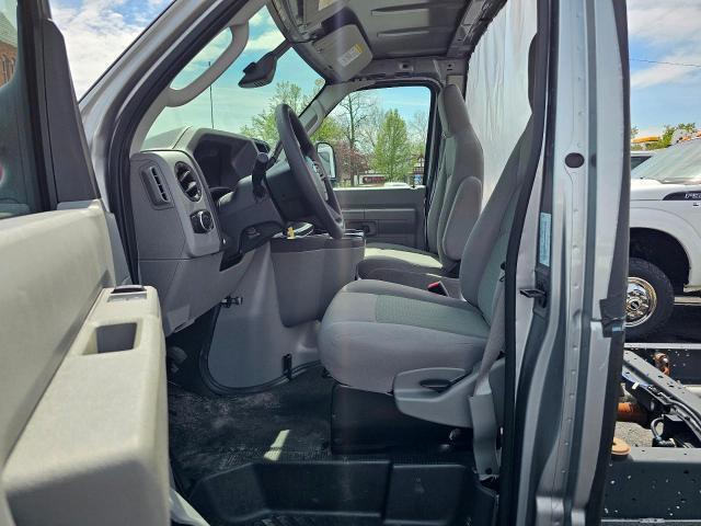 2027 Ford E-350 - $38,900
