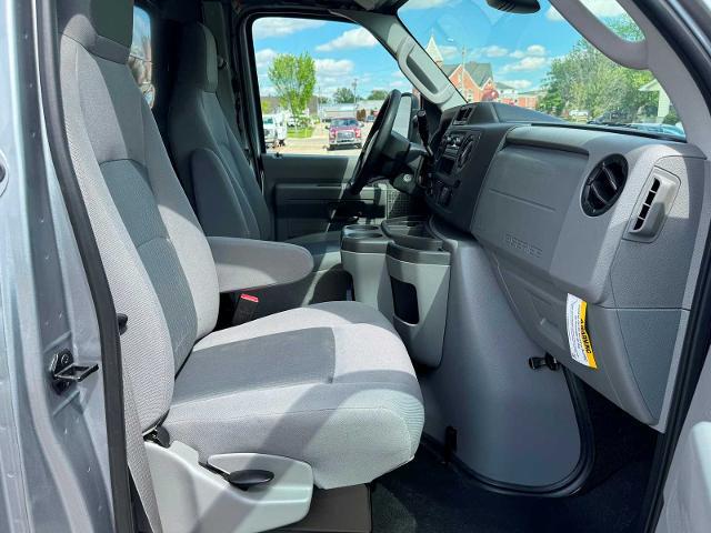 2027 Ford E-350 - $38,900