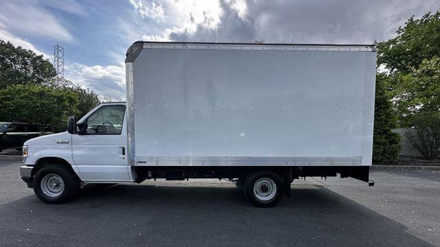 2024 Ford E-Series E-350 SD