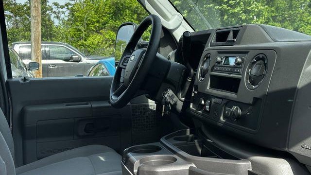 2024 Ford E-Series E-350 SD