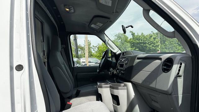 2024 Ford E-Series E-350 SD
