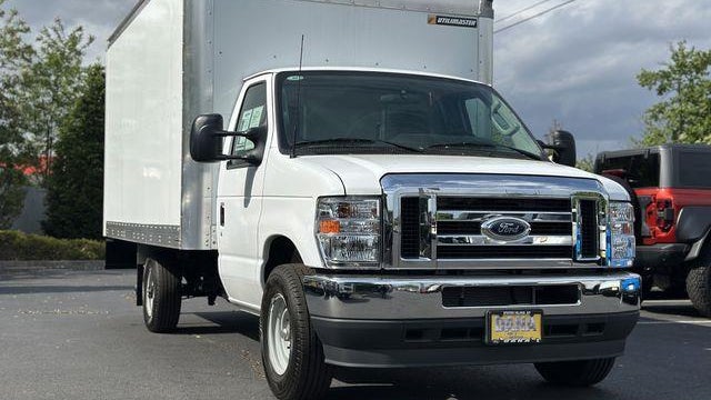 2024 Ford E-Series E-350 SD