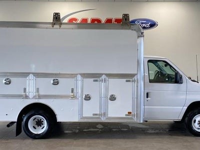 2026 Ford E-Series E-350 SD 2DR 138 In. WB SRW Cutaway Chassis