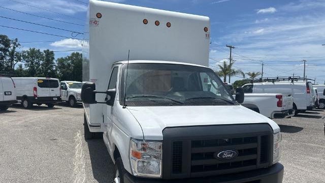 2024 Ford E-Series E-350 SD