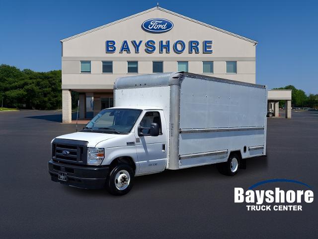 2022 Ford E-350 - $24,995
