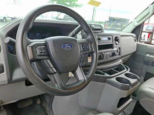 2022 Ford E-350 - $23,995