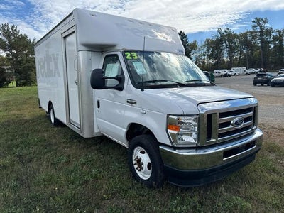 2022 Ford E-Series E-350 SD 2DR 138 In. WB SRW Cutaway Chassis