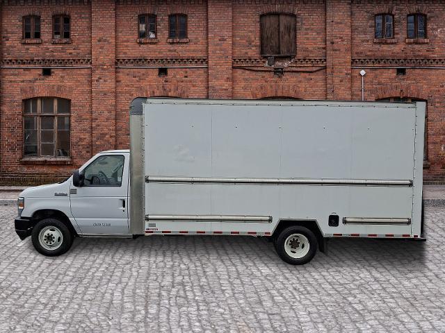 2021 Ford E-350 - $22,995